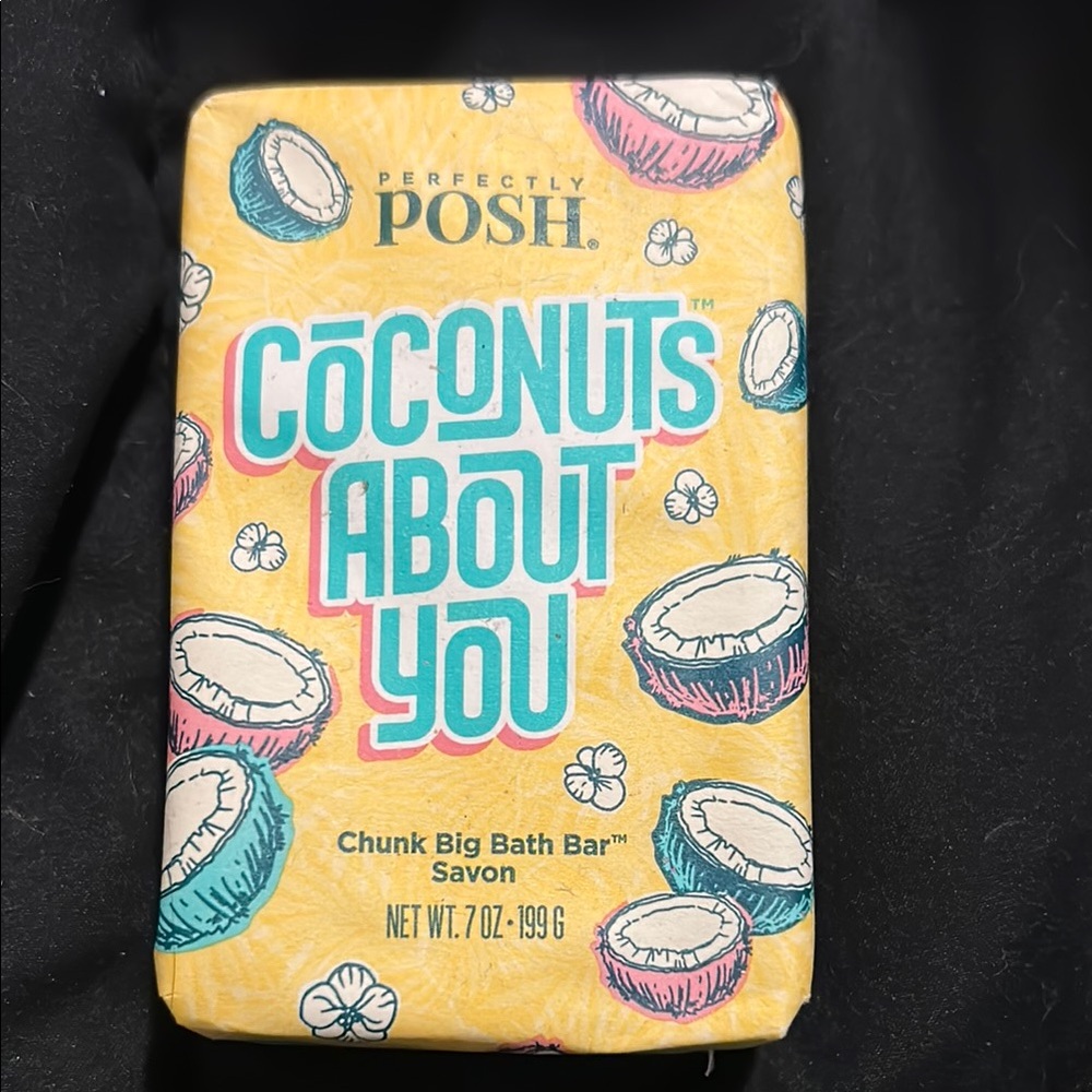 Perfectly Posh Coconuts About You Bath Bar - Yellow and Blue